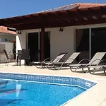 Willa Katikies 19 Pissouri